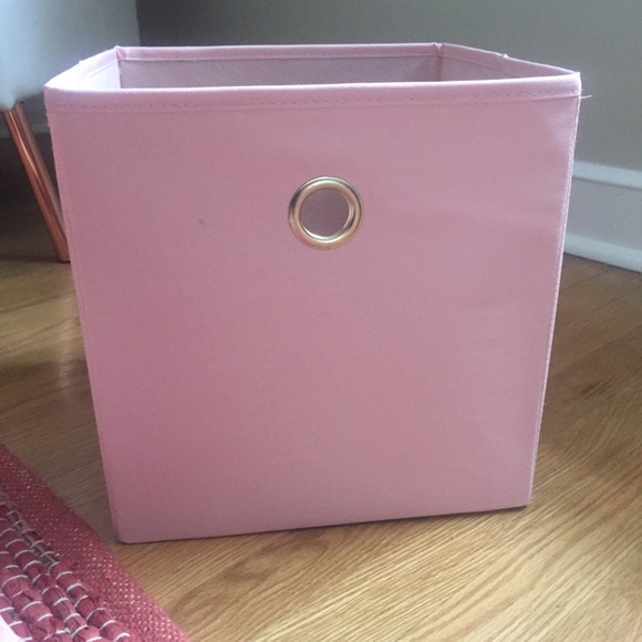 Pink cube storage bin - Picture 3 of 7